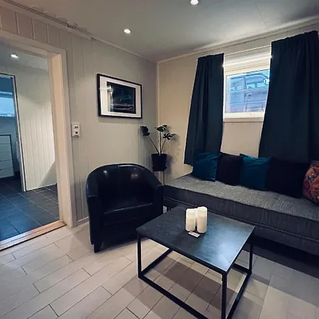 Apartment And Cozy For 2 People In The Heart Of *